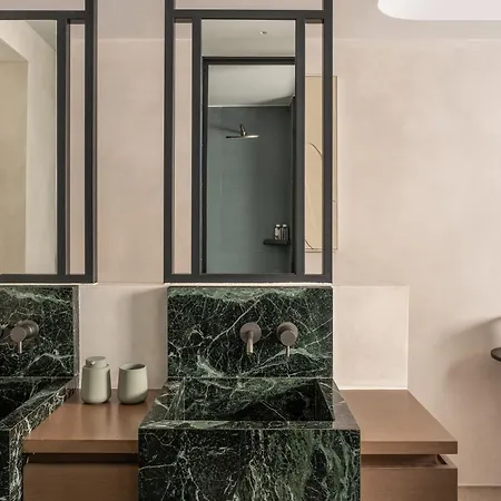 Kratisti * Ermoúpoli